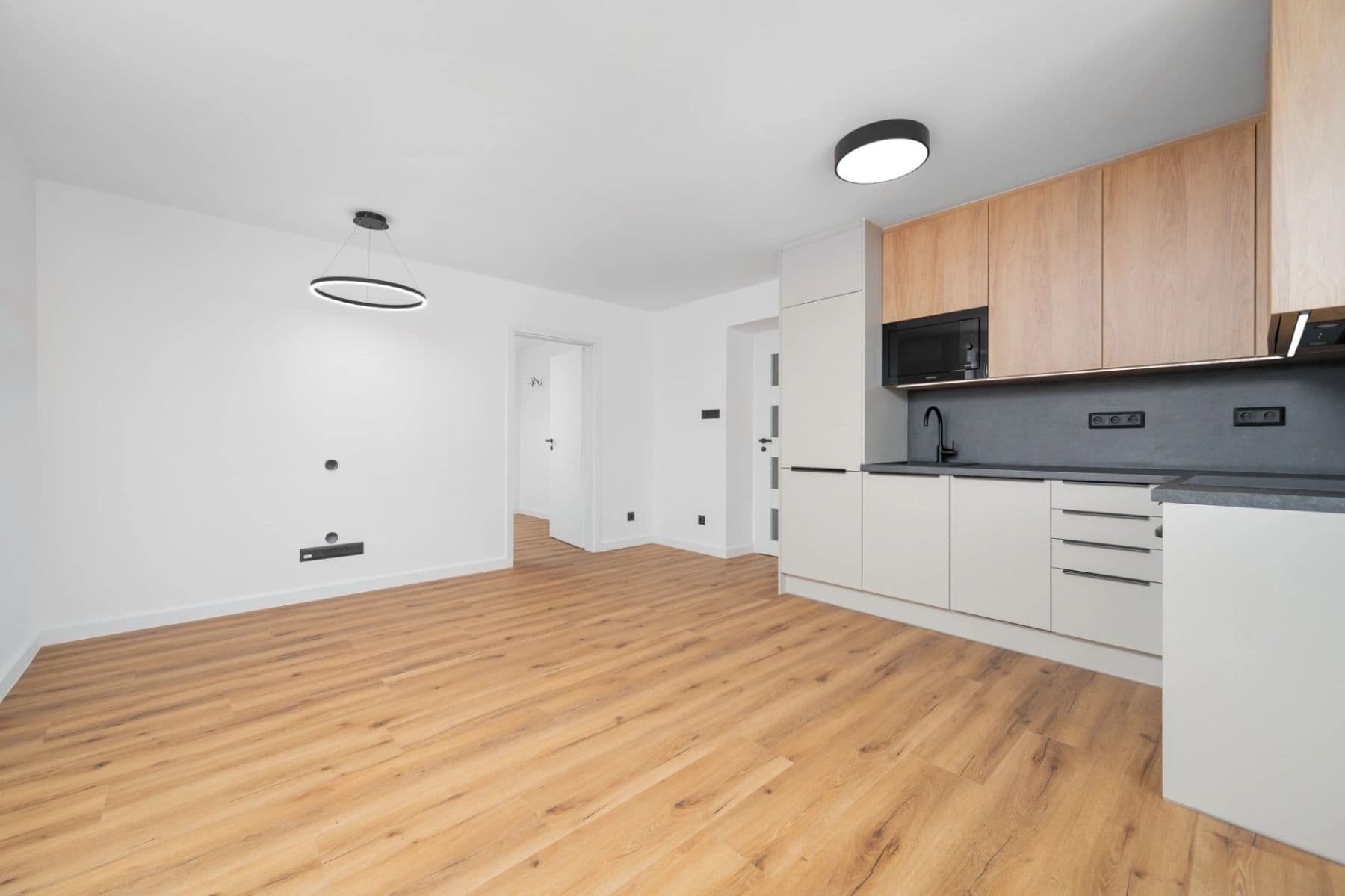2 bedroom with open-plan kitchen flat to rent, 55 m², Zahradní, Liberec, Liberecký Region 2 bedroom with open-plan kitchen flat to rent, 55 m², Zahradní, Liberec, Liberecký Region