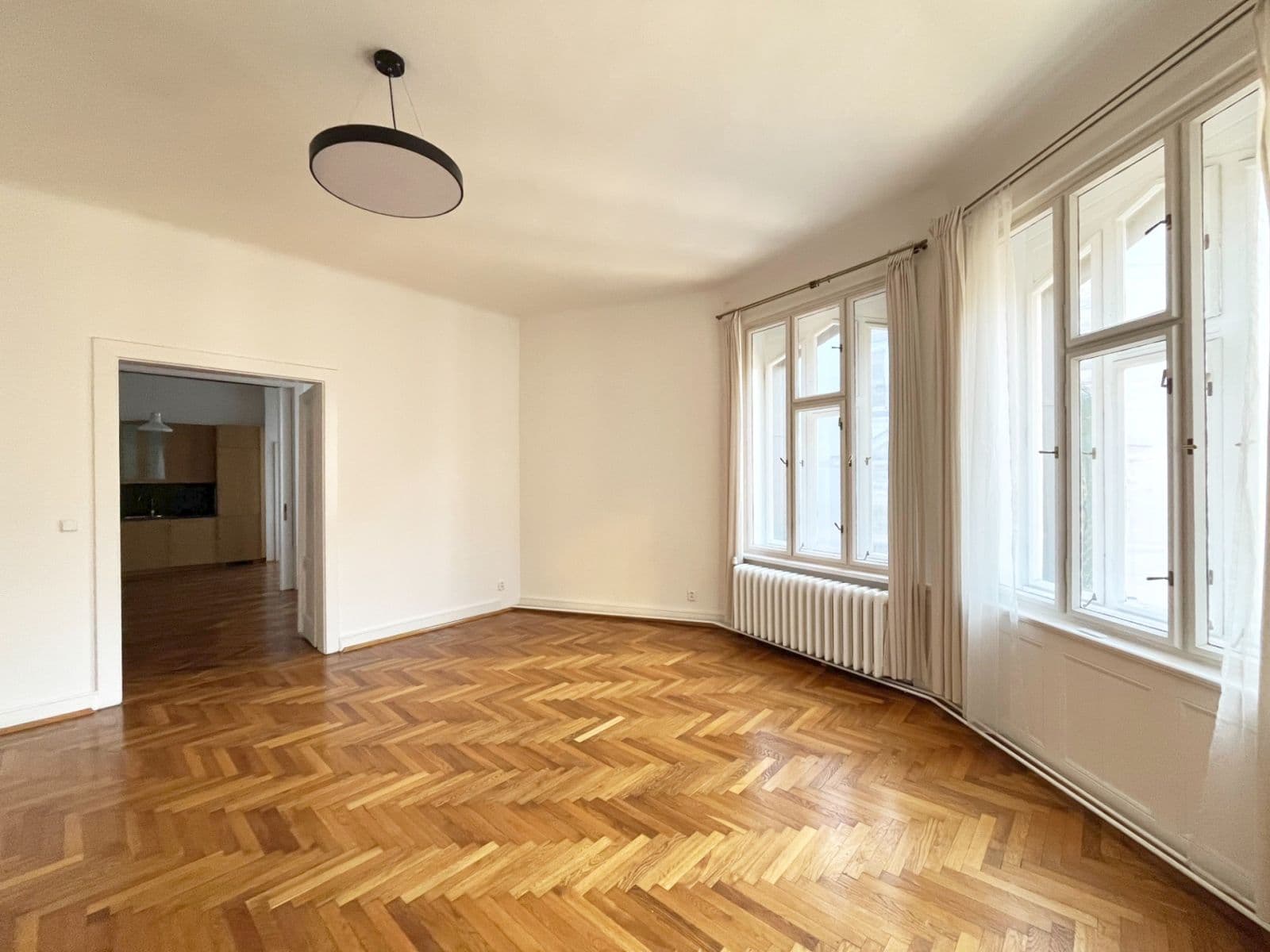 2 bedroom with open-plan kitchen flat to rent, 92 m², Spálená, Prague, Prague 2 bedroom with open-plan kitchen flat to rent, 92 m², Spálená, Prague, Prague