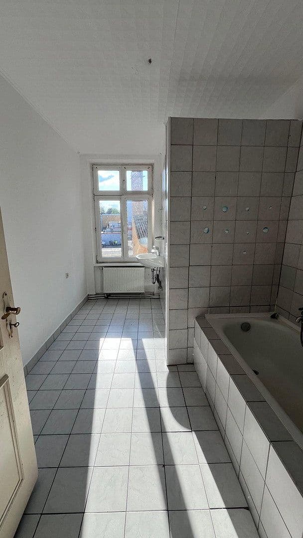 5 bedroom flat to rent, 100 m², Lamboystr. 16a, Hanau, Hesse 5 bedroom flat to rent, 100 m², Lamboystr. 16a, Hanau, Hesse