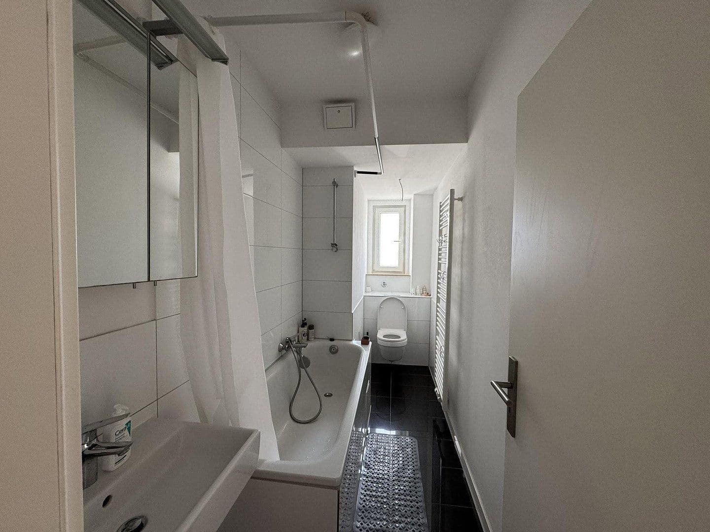 2 bedroom with open-plan kitchen flat to rent, 90 m², Bilker Allee 53, Düsseldorf, North Rhine-Westphalia 2 bedroom with open-plan kitchen flat to rent, 90 m², Bilker Allee 53, Düsseldorf, North Rhine-Westphalia