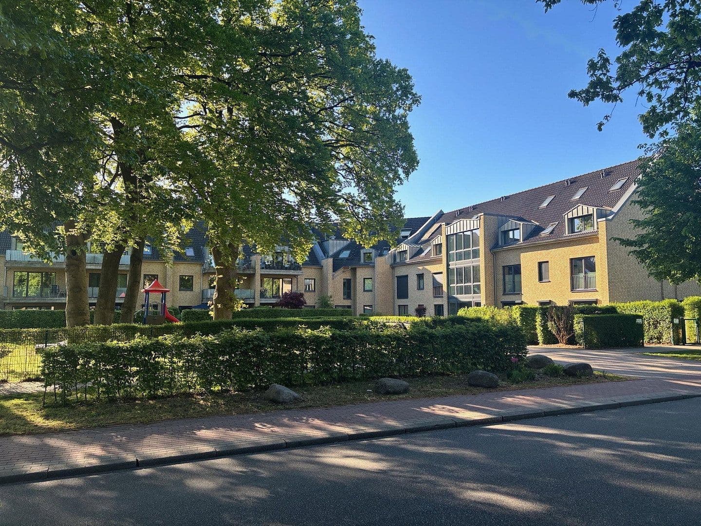 3 bedroom with open-plan kitchen flat for sale, 146 m², Norderstedt, Schleswig-Holstein 3 bedroom with open-plan kitchen flat for sale, 146 m², Norderstedt, Schleswig-Holstein
