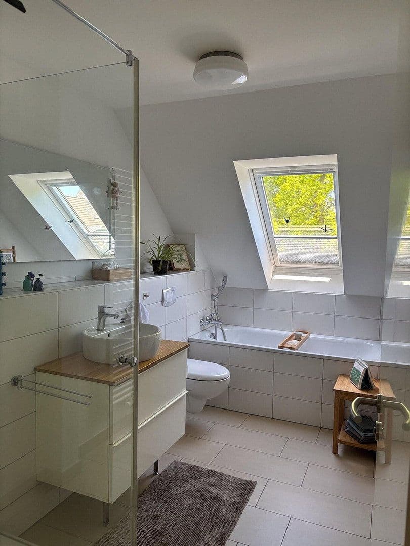 3 bedroom with open-plan kitchen flat for sale, 146 m², Norderstedt, Schleswig-Holstein 3 bedroom with open-plan kitchen flat for sale, 146 m², Norderstedt, Schleswig-Holstein