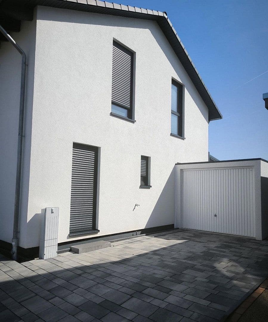 house for sale, 143 m², Strautfeld 11, Landolfshausen, Lower Saxony house for sale, 143 m², Strautfeld 11, Landolfshausen, Lower Saxony