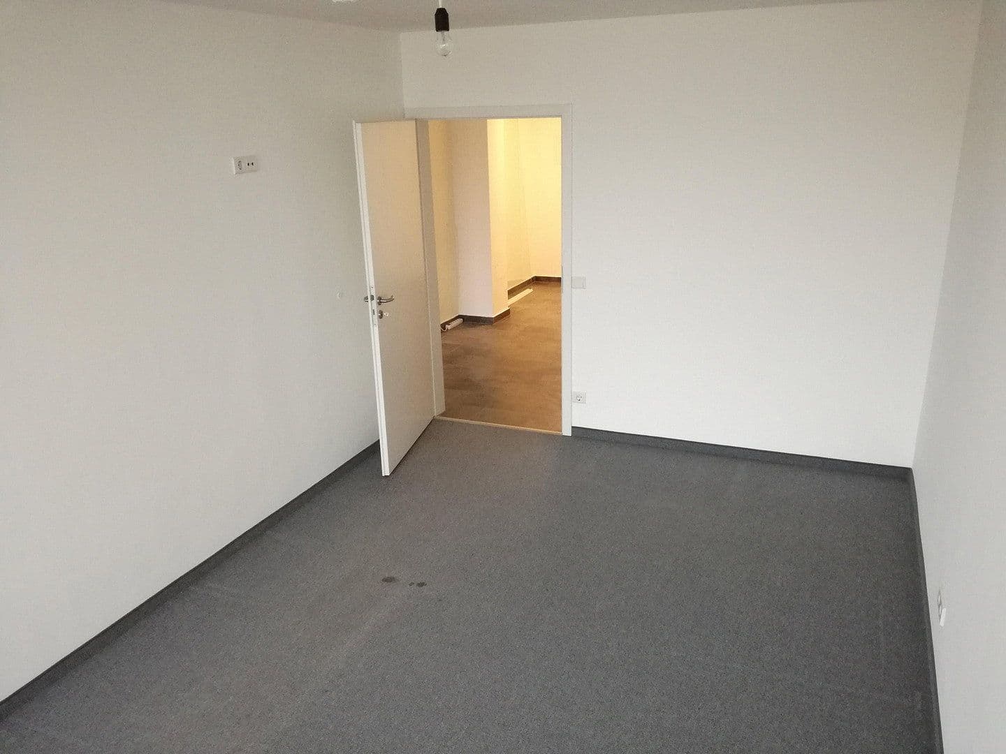 1 bedroom with open-plan kitchen flat for sale, 83 m², Geschwister-Scholl-Platz, Fürstenfeldbruck, Bavaria 1 bedroom with open-plan kitchen flat for sale, 83 m², Geschwister-Scholl-Platz, Fürstenfeldbruck, Bavaria