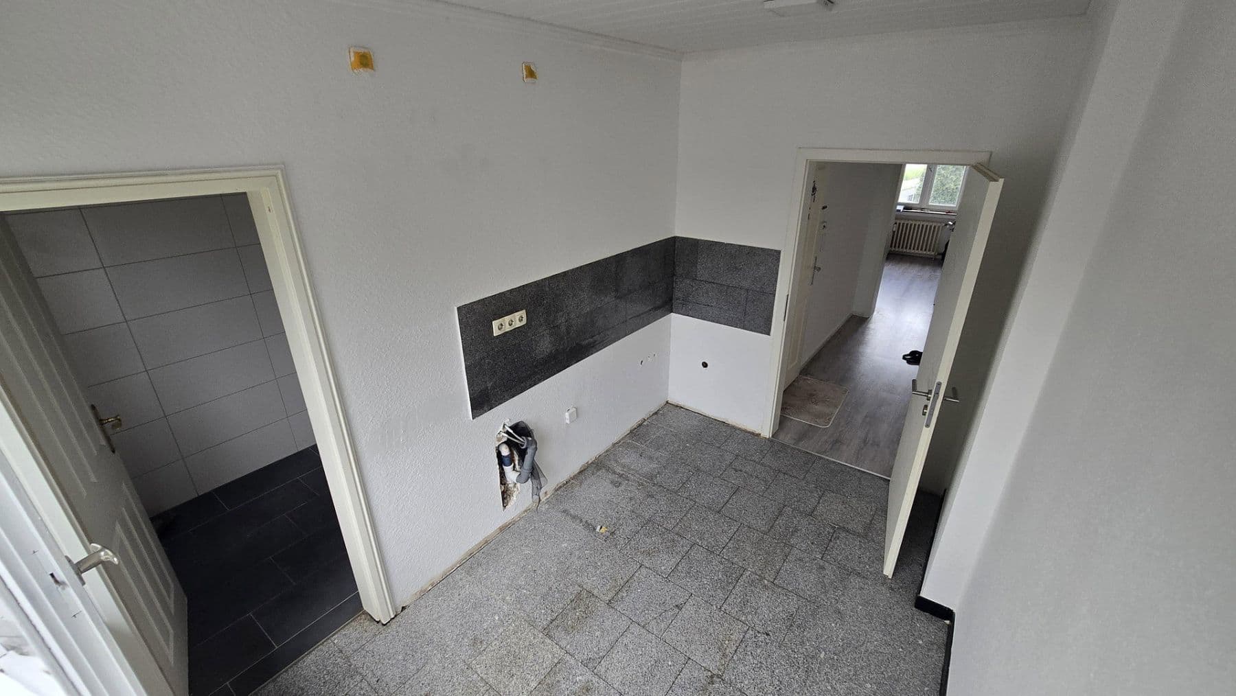 3 bedroom flat to rent, 110 m², Korschenbroich, North Rhine-Westphalia 3 bedroom flat to rent, 110 m², Korschenbroich, North Rhine-Westphalia