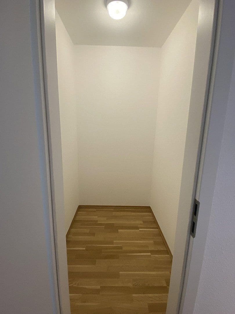 3 bedroom flat to rent, 93 m², Renettenstr. 2, Frankfurt, Hesse 3 bedroom flat to rent, 93 m², Renettenstr. 2, Frankfurt, Hesse