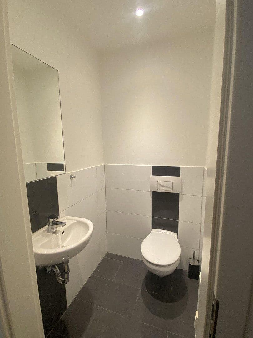 3 bedroom flat to rent, 93 m², Renettenstr. 2, Frankfurt, Hesse 3 bedroom flat to rent, 93 m², Renettenstr. 2, Frankfurt, Hesse