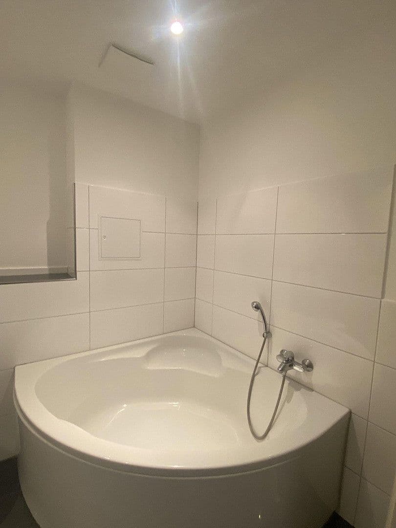 3 bedroom flat to rent, 93 m², Renettenstr. 2, Frankfurt, Hesse 3 bedroom flat to rent, 93 m², Renettenstr. 2, Frankfurt, Hesse