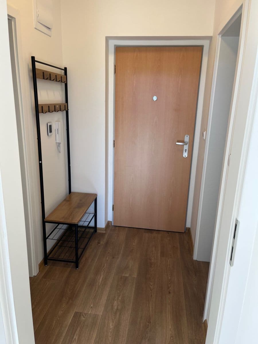 1 bedroom with open-plan kitchen flat to rent, 55 m², Podhorská, Jablonec nad Nisou, Liberecký Region 1 bedroom with open-plan kitchen flat to rent, 55 m², Podhorská, Jablonec nad Nisou, Liberecký Region