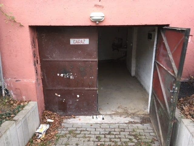 garage to rent, 16 m², Dělící, Orlová, Moravskoslezský Region garage to rent, 16 m², Dělící, Orlová, Moravskoslezský Region