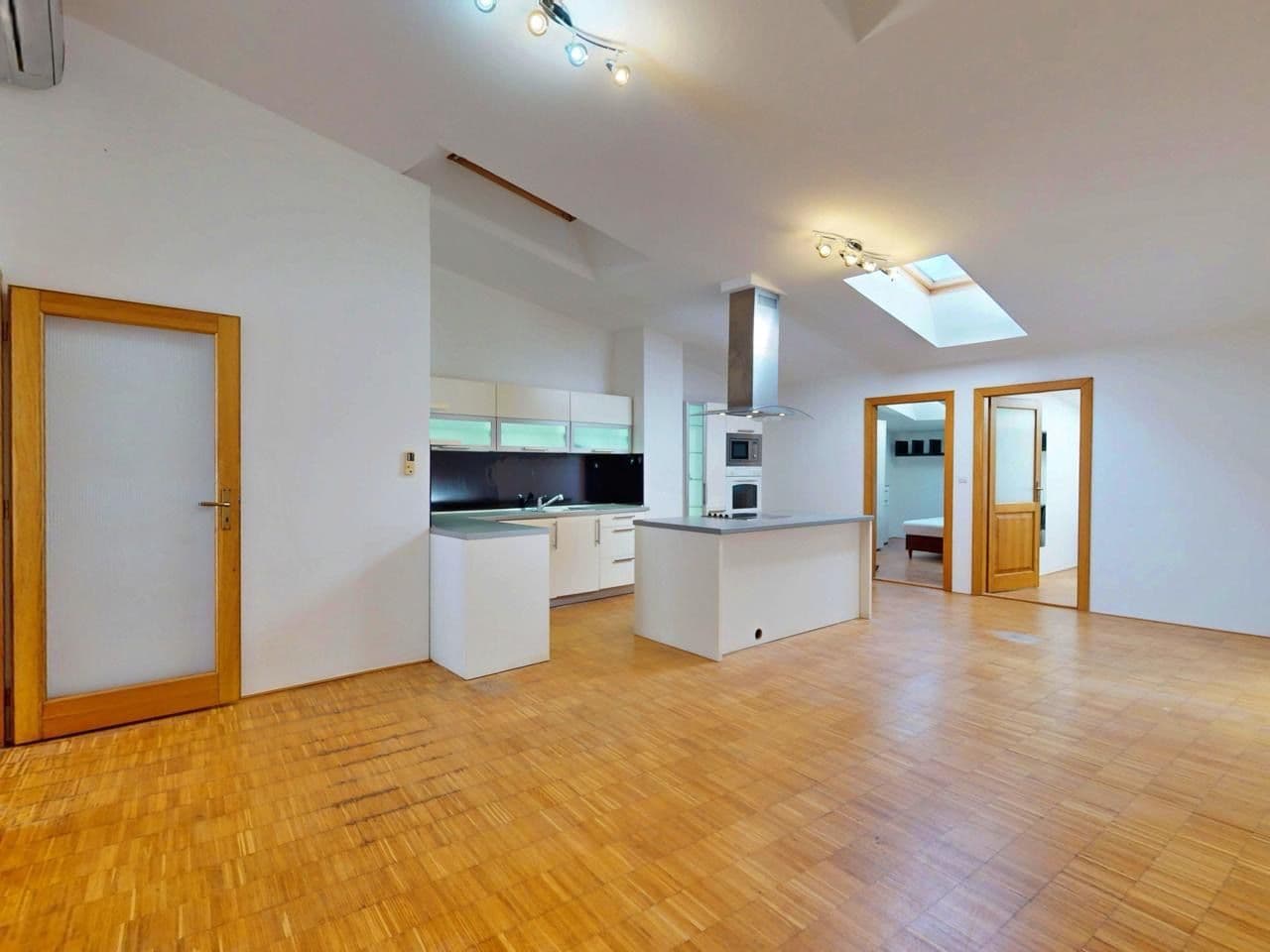 2 bedroom with open-plan kitchen flat to rent, 75 m², Ztracená, Olomouc, Olomoucký Region 2 bedroom with open-plan kitchen flat to rent, 75 m², Ztracená, Olomouc, Olomoucký Region