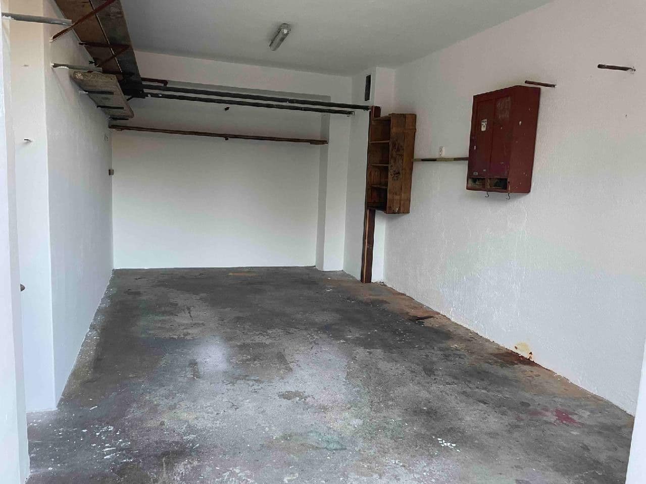 garage to rent, 17 m², Ondříčkovo náměstí, Brno, Jihomoravský Region garage to rent, 17 m², Ondříčkovo náměstí, Brno, Jihomoravský Region