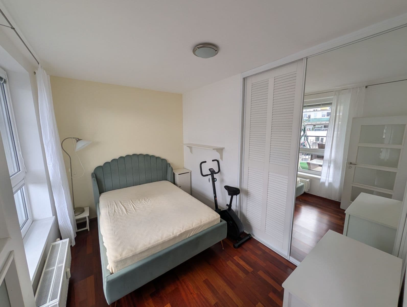 2 bedroom with open-plan kitchen flat to rent, 63 m², Pod Harfou, Prague, Prague 2 bedroom with open-plan kitchen flat to rent, 63 m², Pod Harfou, Prague, Prague