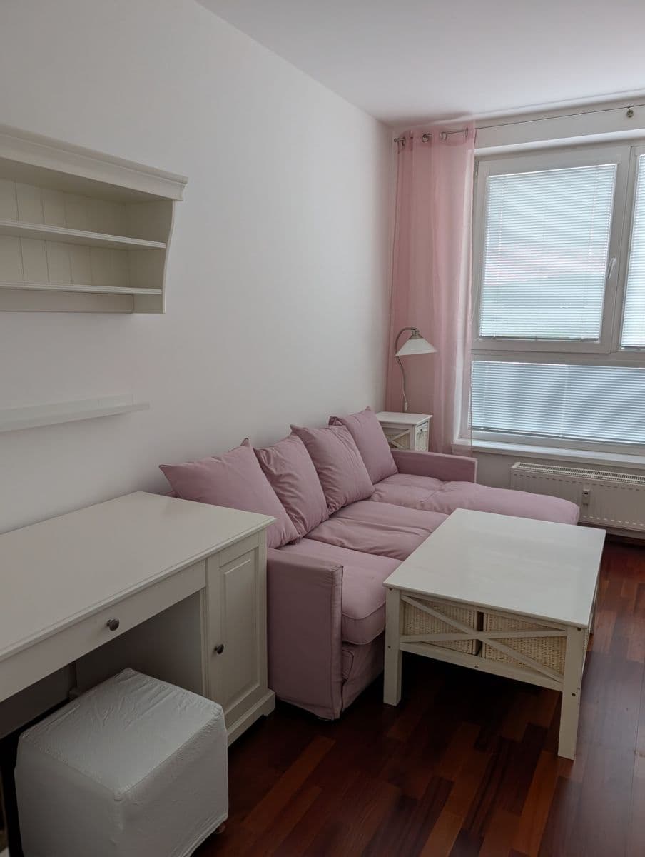 2 bedroom with open-plan kitchen flat to rent, 63 m², Pod Harfou, Prague, Prague 2 bedroom with open-plan kitchen flat to rent, 63 m², Pod Harfou, Prague, Prague