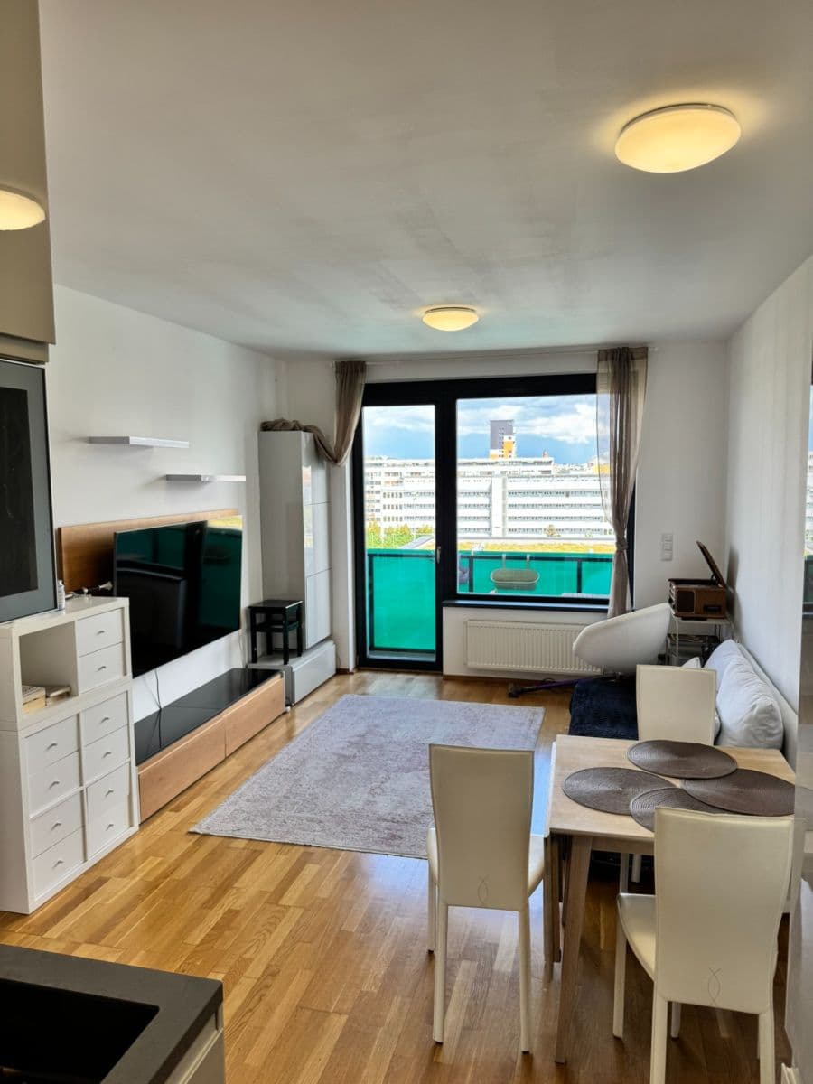 2 bedroom with open-plan kitchen flat to rent, 85 m², Argentinská, Prague, Prague 2 bedroom with open-plan kitchen flat to rent, 85 m², Argentinská, Prague, Prague