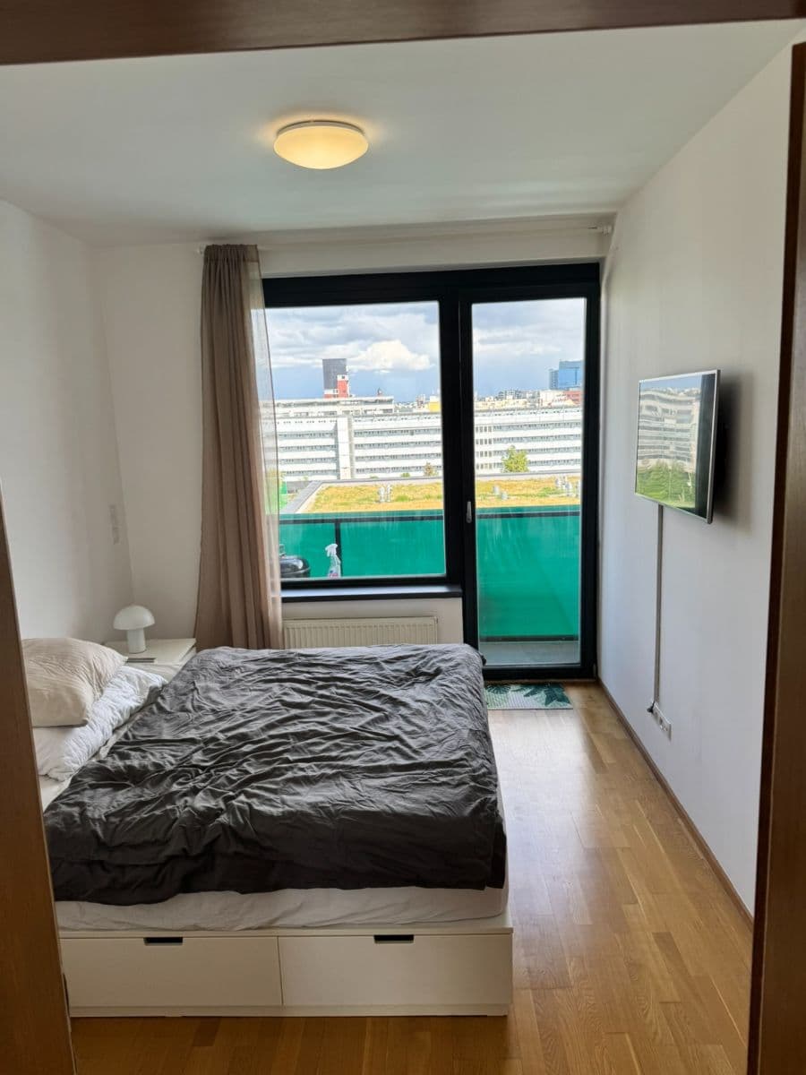 2 bedroom with open-plan kitchen flat to rent, 85 m², Argentinská, Prague, Prague 2 bedroom with open-plan kitchen flat to rent, 85 m², Argentinská, Prague, Prague