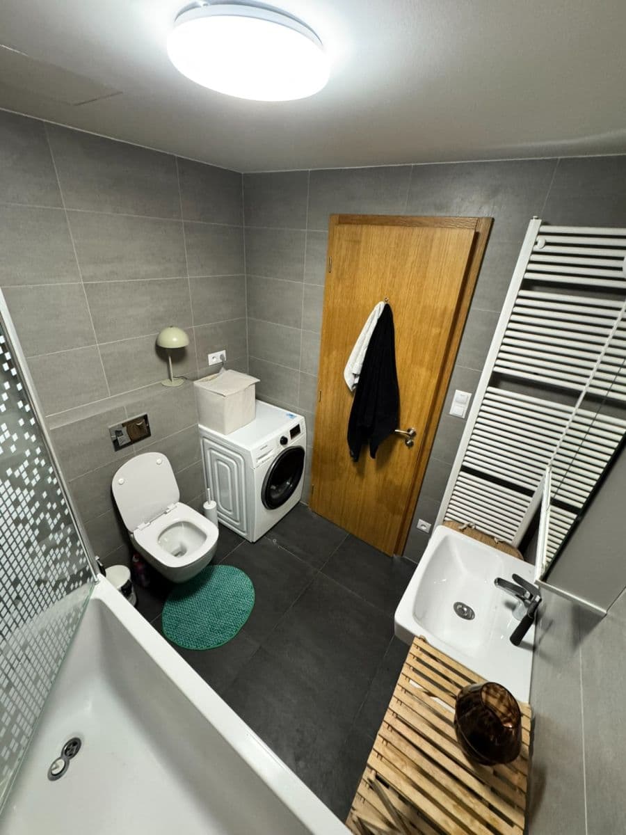 2 bedroom with open-plan kitchen flat to rent, 85 m², Argentinská, Prague, Prague 2 bedroom with open-plan kitchen flat to rent, 85 m², Argentinská, Prague, Prague