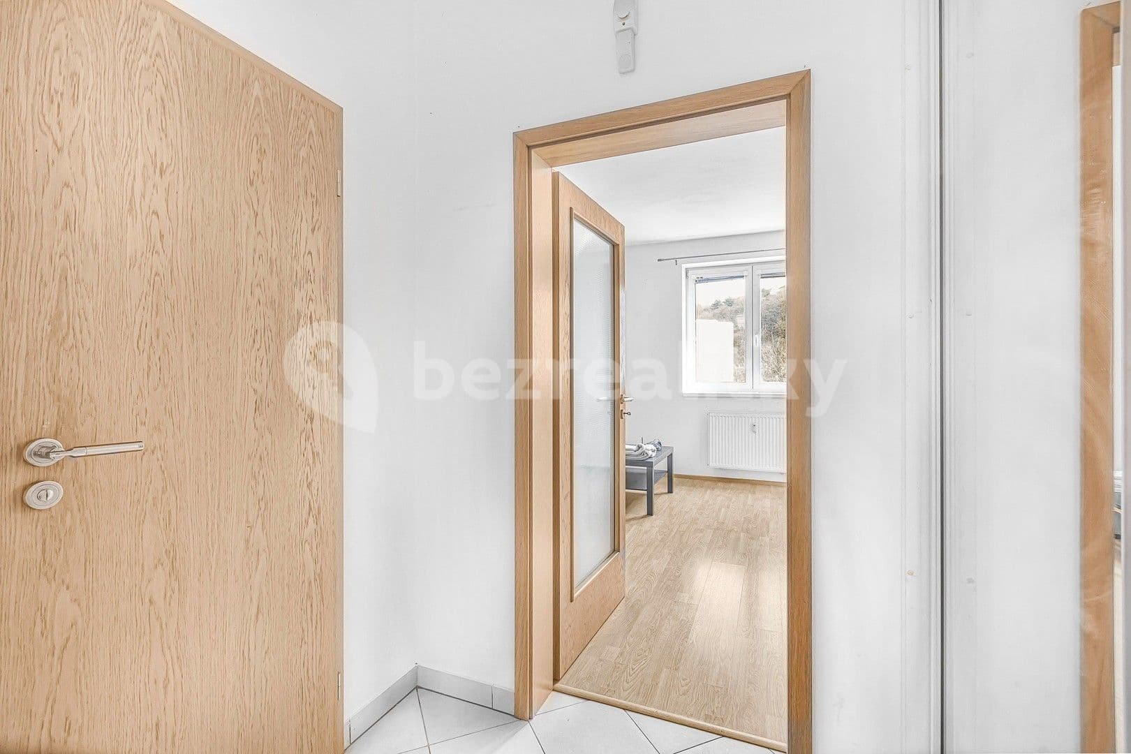 Studio flat to rent, 34 m², Plzeňská, Prague, Prague Studio flat to rent, 34 m², Plzeňská, Prague, Prague