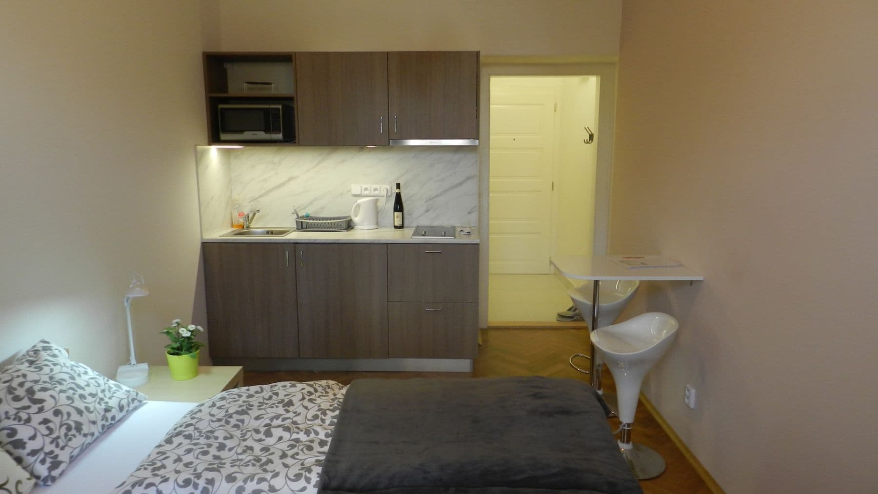 Small studio flat to rent, 25 m², Fibichova, Prague, Prague Small studio flat to rent, 25 m², Fibichova, Prague, Prague