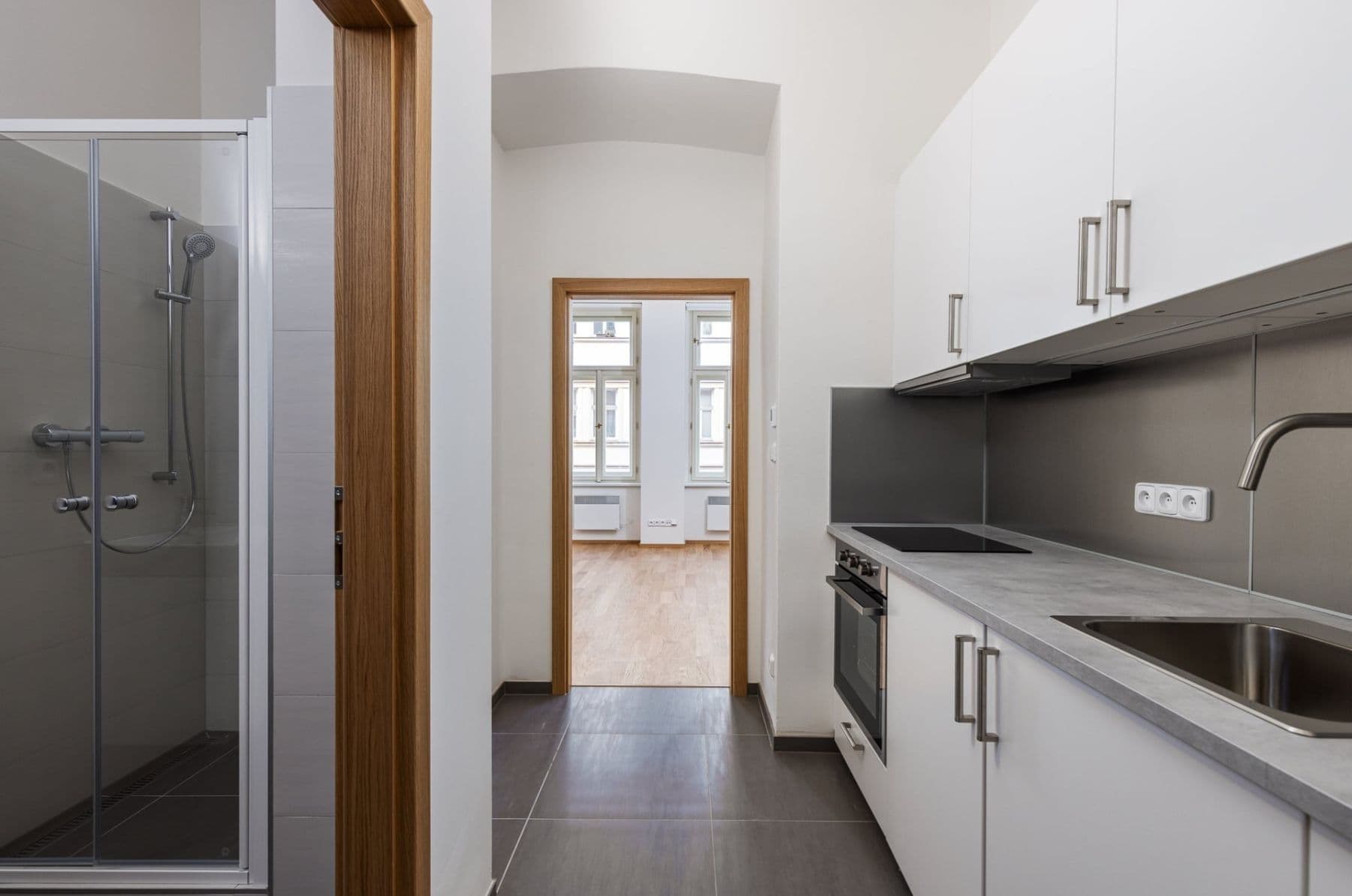 Studio flat to rent, 29 m², Seifertova, Prague, Prague Studio flat to rent, 29 m², Seifertova, Prague, Prague