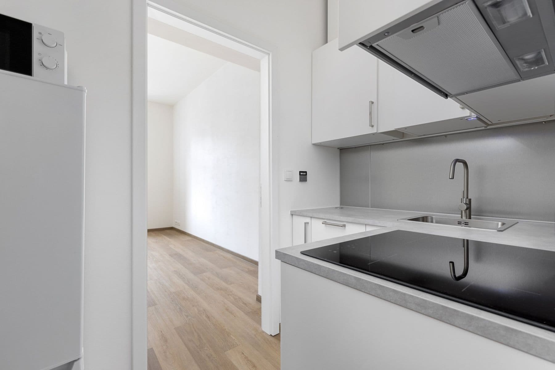 Studio flat to rent, 29 m², Milíčova, Prague, Prague Studio flat to rent, 29 m², Milíčova, Prague, Prague