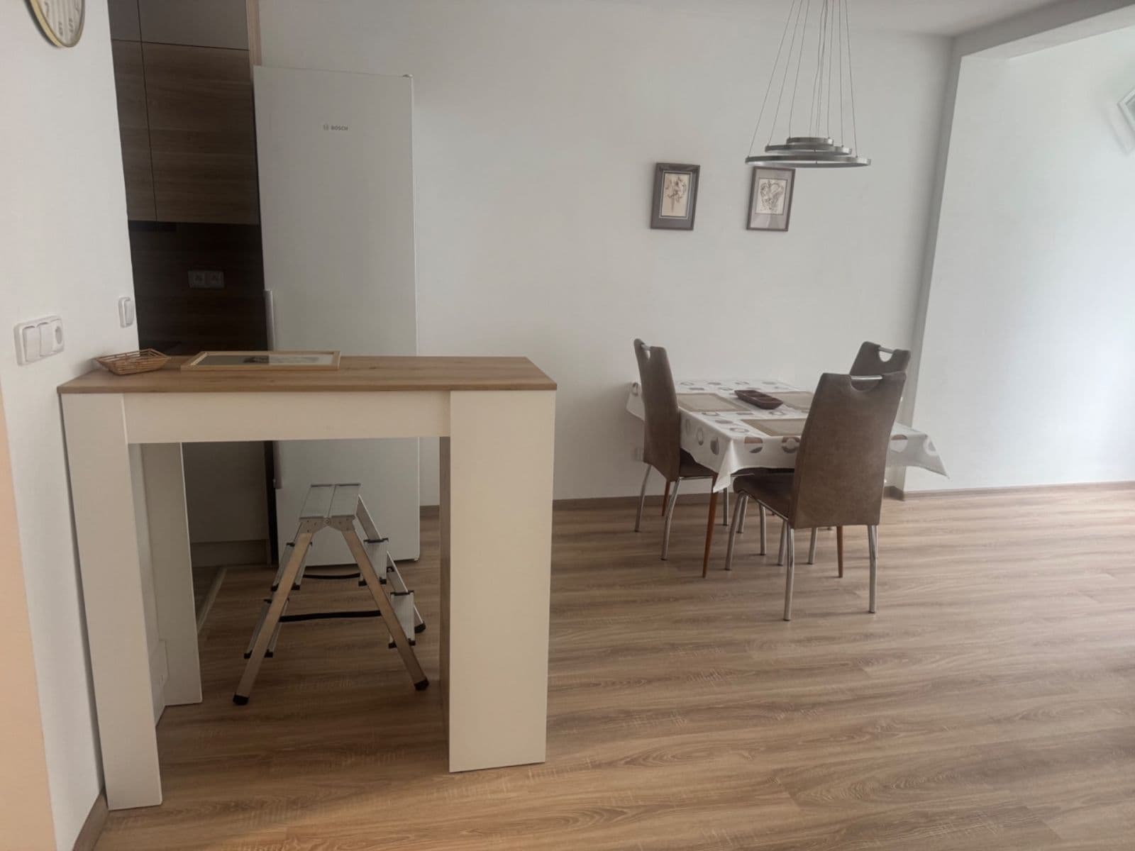 1 bedroom with open-plan kitchen flat to rent, 66 m², Pod Zámečkem, Hradec Králové, Královéhradecký Region 1 bedroom with open-plan kitchen flat to rent, 66 m², Pod Zámečkem, Hradec Králové, Královéhradecký Region