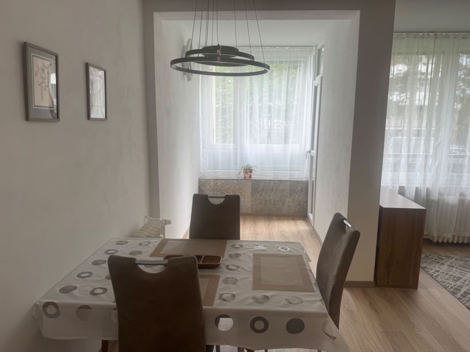 1 bedroom with open-plan kitchen flat to rent, 66 m², Pod Zámečkem, Hradec Králové, Královéhradecký Region 1 bedroom with open-plan kitchen flat to rent, 66 m², Pod Zámečkem, Hradec Králové, Královéhradecký Region