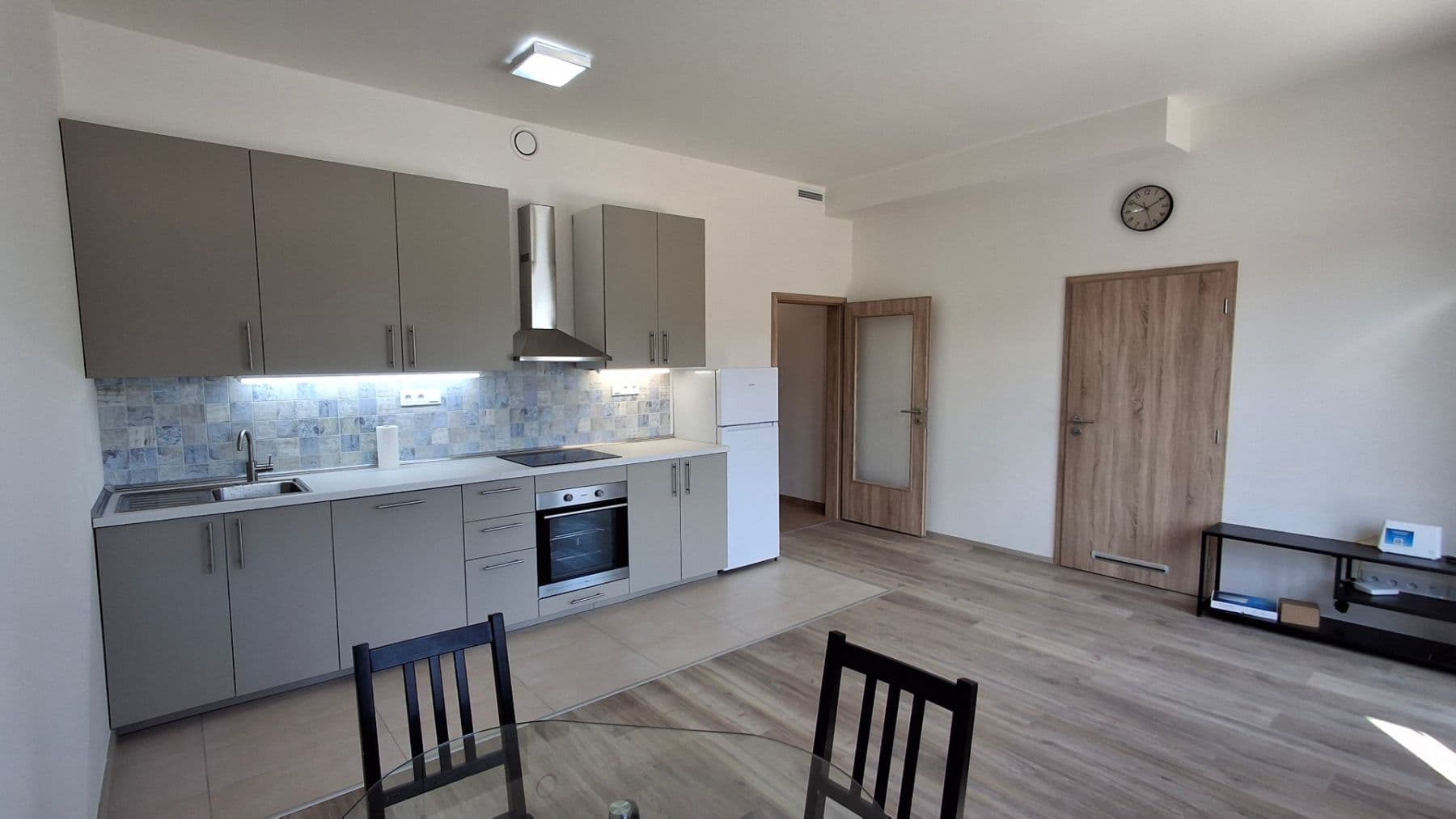 1 bedroom with open-plan kitchen flat to rent, 44 m², Arnošta Staňka, Prague, Prague 1 bedroom with open-plan kitchen flat to rent, 44 m², Arnošta Staňka, Prague, Prague