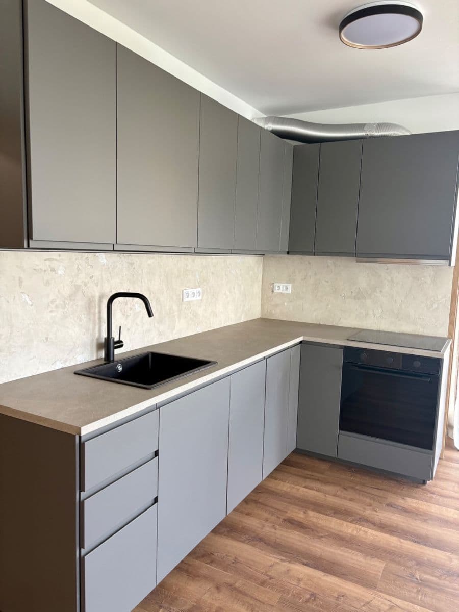 1 bedroom with open-plan kitchen flat to rent, 58 m², Loudova, Olomouc, Olomoucký Region 1 bedroom with open-plan kitchen flat to rent, 58 m², Loudova, Olomouc, Olomoucký Region