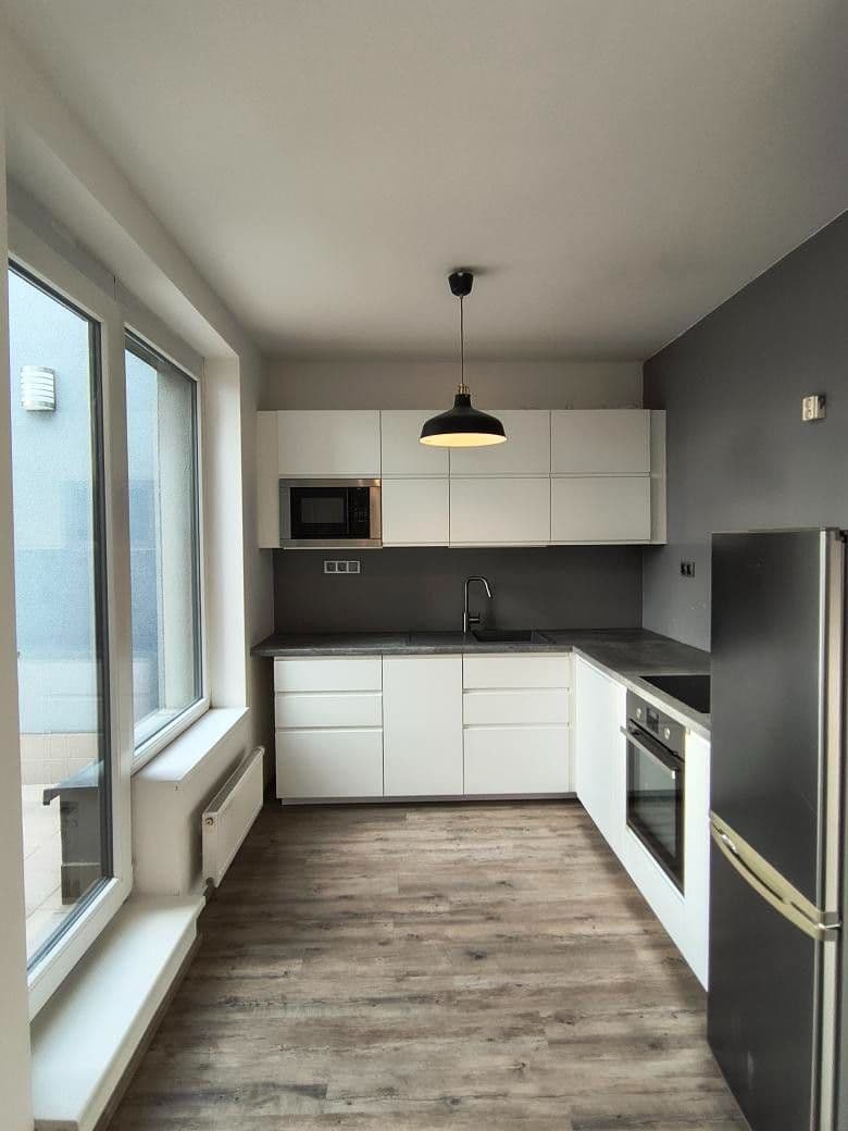1 bedroom with open-plan kitchen flat to rent, 56 m², Kardausova, Prague, Prague 1 bedroom with open-plan kitchen flat to rent, 56 m², Kardausova, Prague, Prague