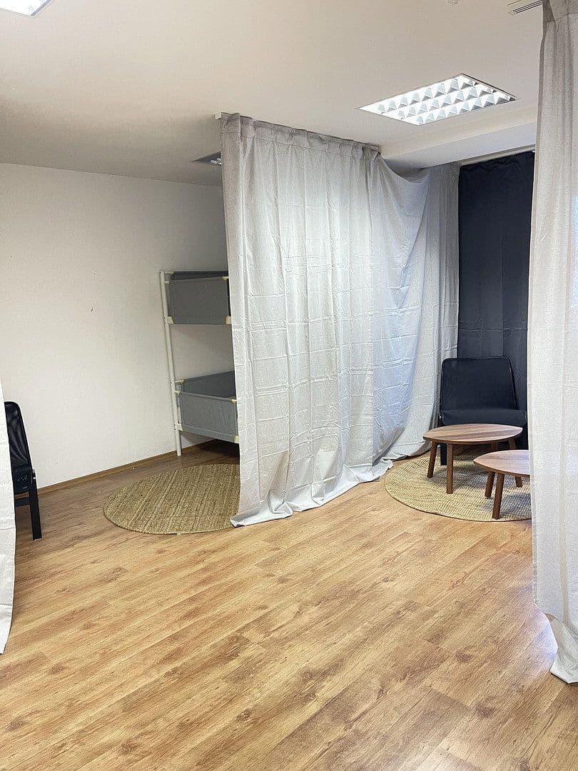 non-residential property to rent, 490 m², Jägerstraße 11-13, Limbach-Oberfrohna, Saxony non-residential property to rent, 490 m², Jägerstraße 11-13, Limbach-Oberfrohna, Saxony