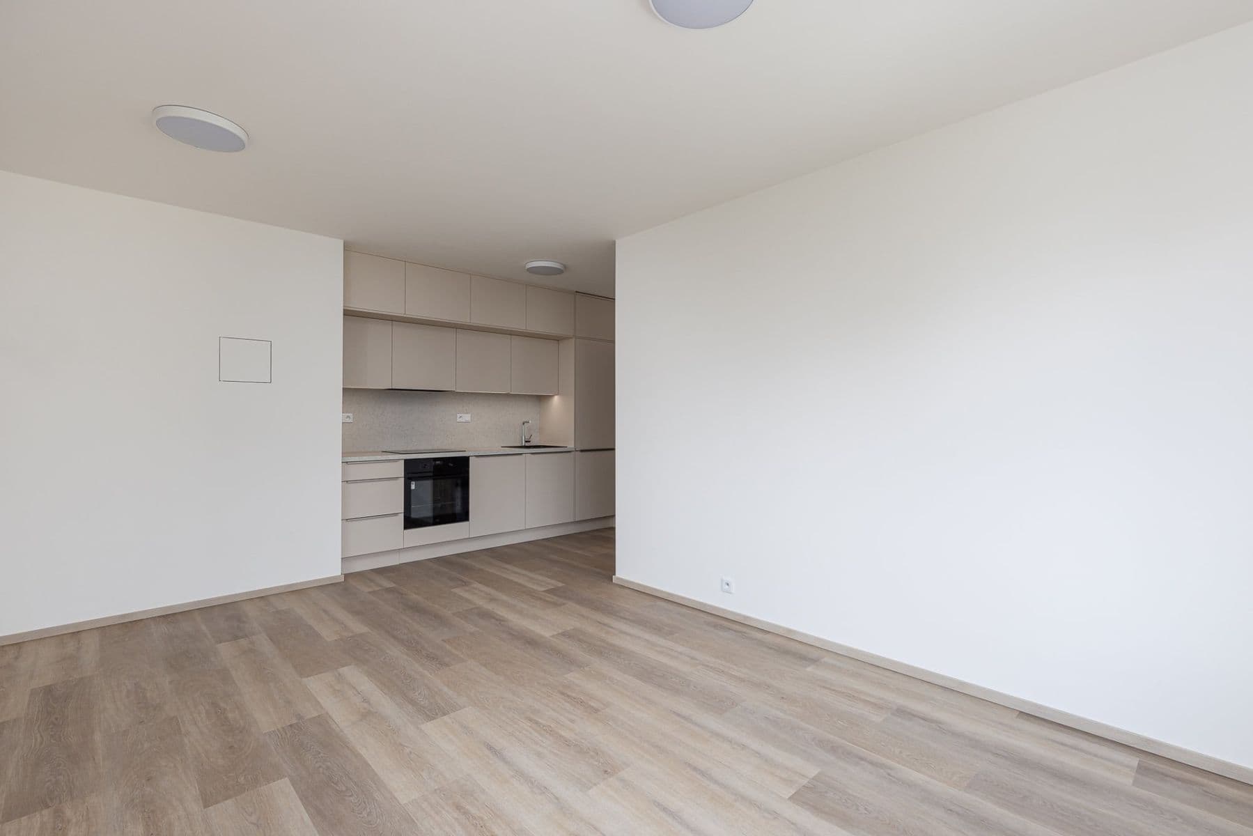1 bedroom with open-plan kitchen flat to rent, 47 m², Hodkovická, Prague, Prague 1 bedroom with open-plan kitchen flat to rent, 47 m², Hodkovická, Prague, Prague
