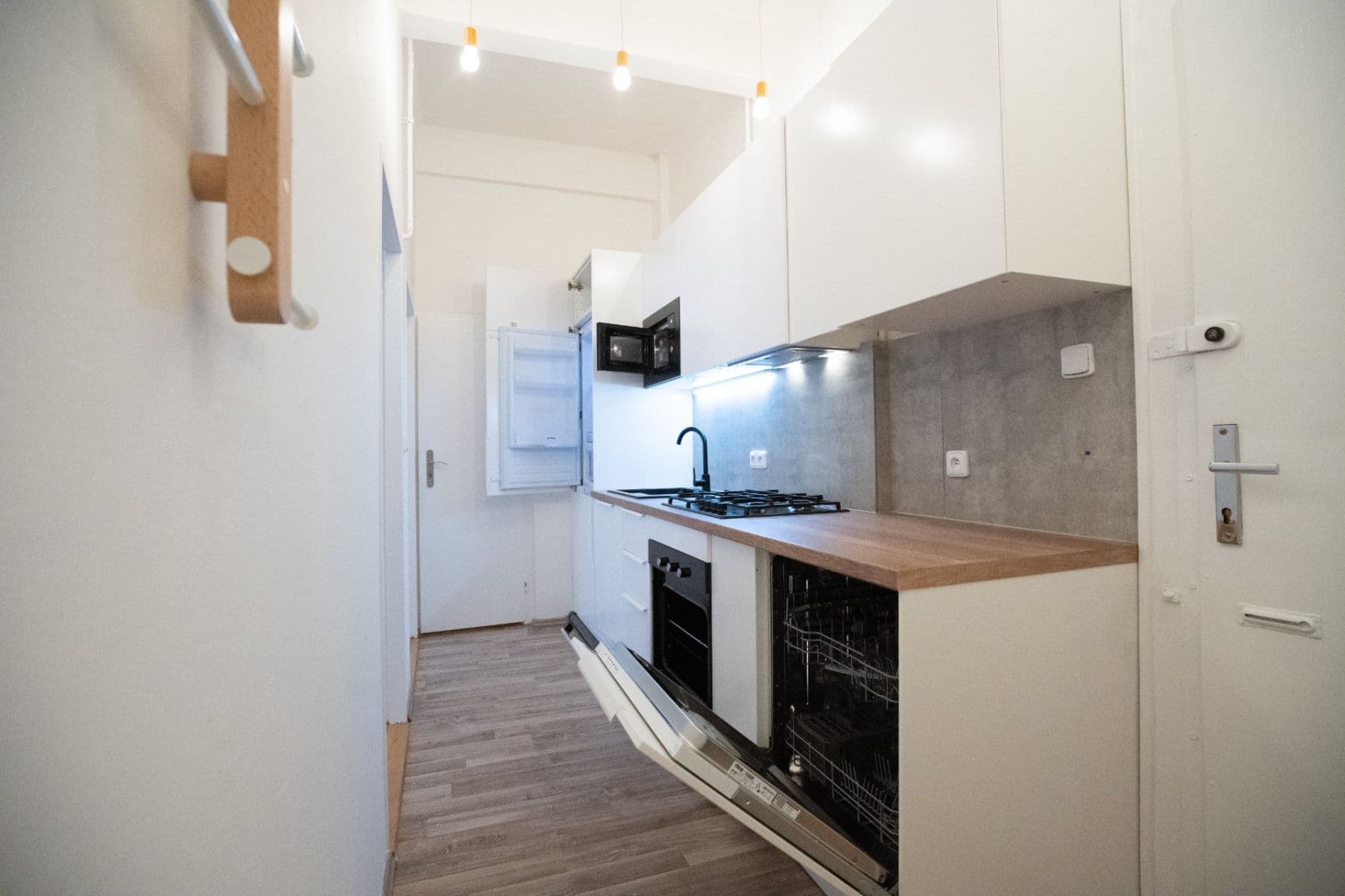 1 bedroom with open-plan kitchen flat to rent, 48 m², Žerotínova, Prague, Prague 1 bedroom with open-plan kitchen flat to rent, 48 m², Žerotínova, Prague, Prague