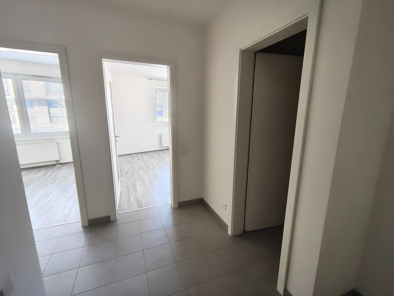 1 bedroom with open-plan kitchen flat to rent, 52 m², Olgy Havlové, Prague, Prague 1 bedroom with open-plan kitchen flat to rent, 52 m², Olgy Havlové, Prague, Prague