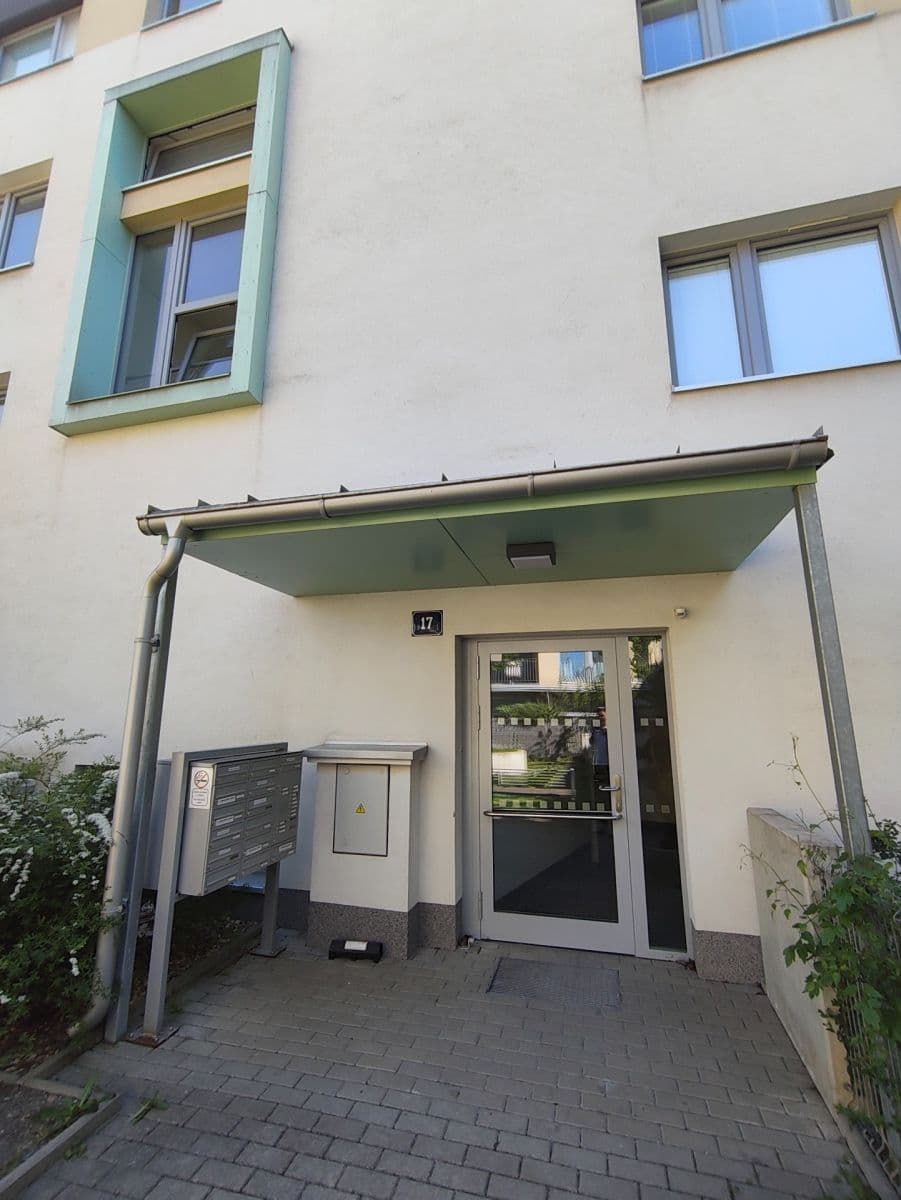 1 bedroom with open-plan kitchen flat to rent, 52 m², Olgy Havlové, Prague, Prague 1 bedroom with open-plan kitchen flat to rent, 52 m², Olgy Havlové, Prague, Prague