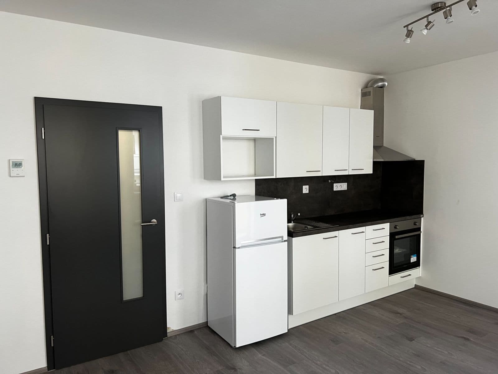 Studio flat to rent, 36 m², Hlinecká, Brno, Jihomoravský Region Studio flat to rent, 36 m², Hlinecká, Brno, Jihomoravský Region