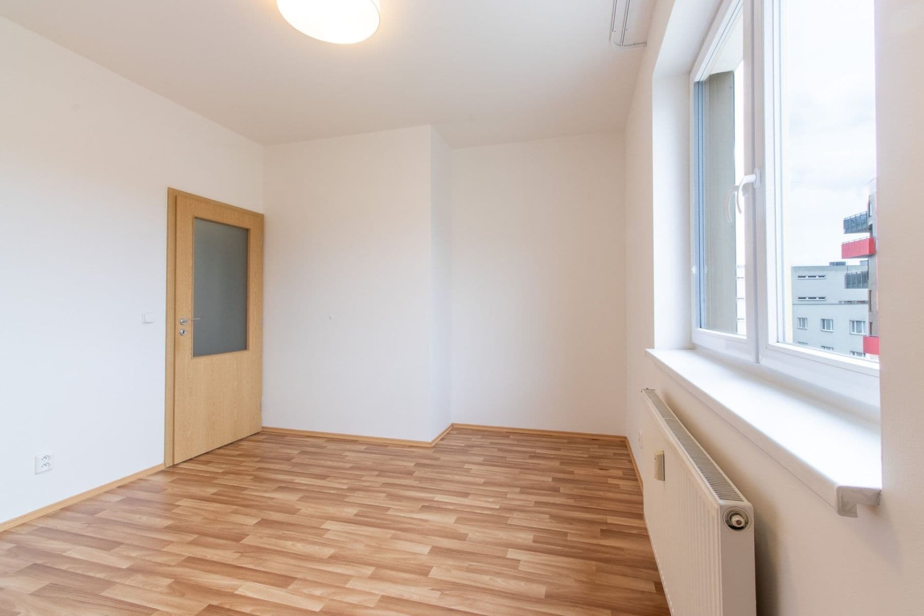 1 bedroom with open-plan kitchen flat to rent, 50 m², Pískařská, Prague, Prague 1 bedroom with open-plan kitchen flat to rent, 50 m², Pískařská, Prague, Prague
