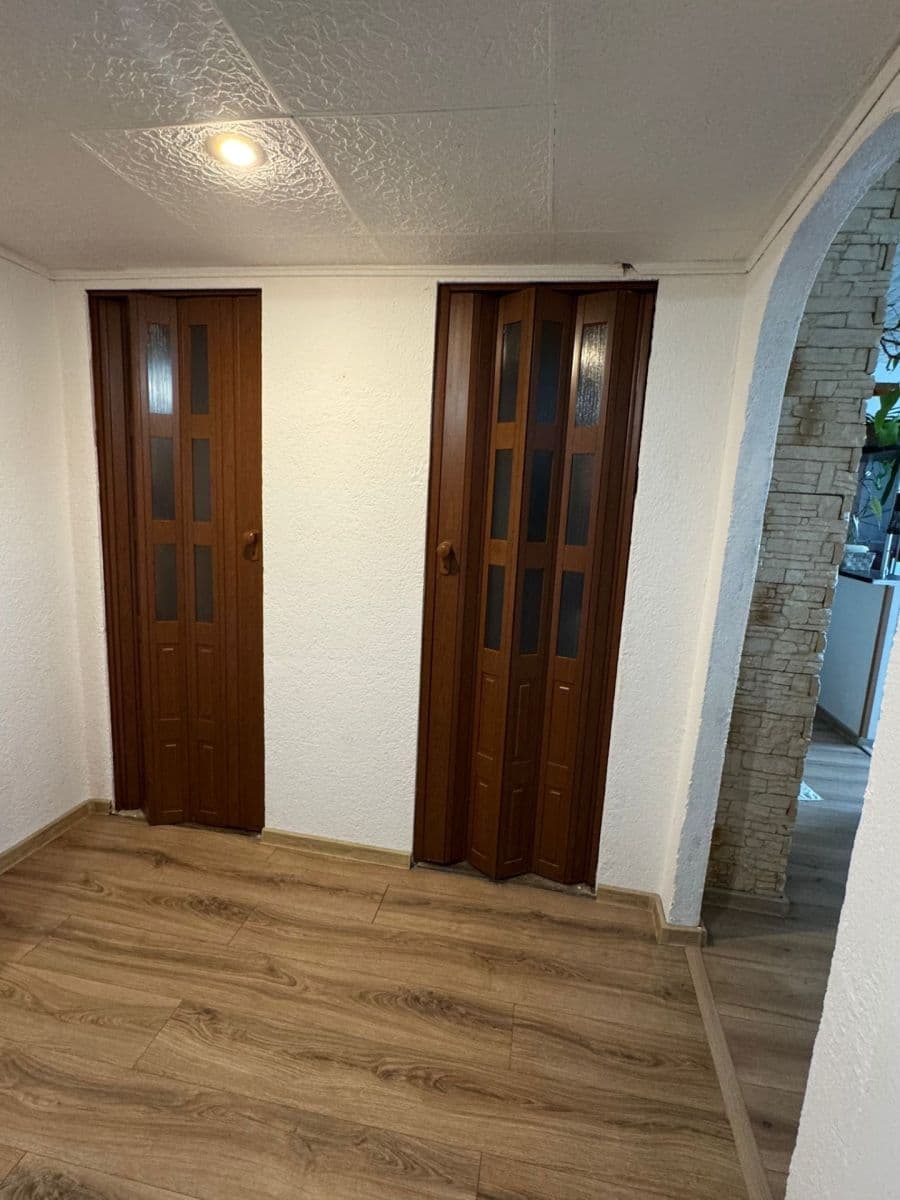 1 bedroom with open-plan kitchen flat to rent, 48 m², Žežická, Ústí nad Labem, Ústecký Region 1 bedroom with open-plan kitchen flat to rent, 48 m², Žežická, Ústí nad Labem, Ústecký Region
