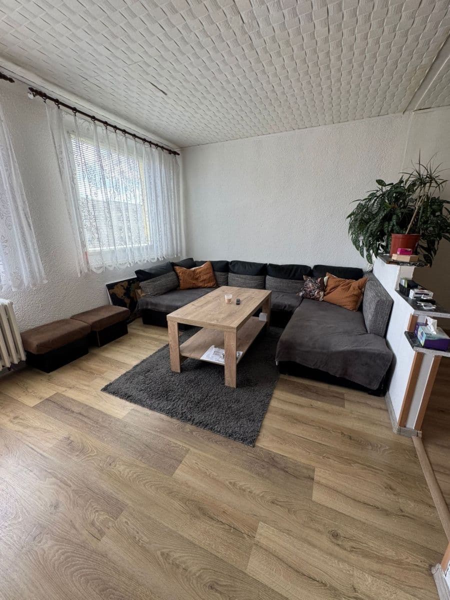 1 bedroom with open-plan kitchen flat to rent, 48 m², Žežická, Ústí nad Labem, Ústecký Region 1 bedroom with open-plan kitchen flat to rent, 48 m², Žežická, Ústí nad Labem, Ústecký Region