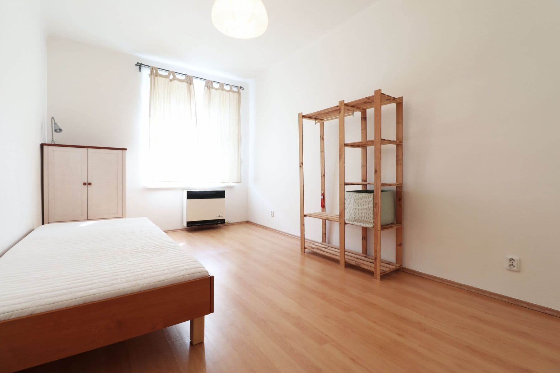 1 bedroom with open-plan kitchen flat to rent, 40 m², Buchovcova, Prague, Prague 1 bedroom with open-plan kitchen flat to rent, 40 m², Buchovcova, Prague, Prague
