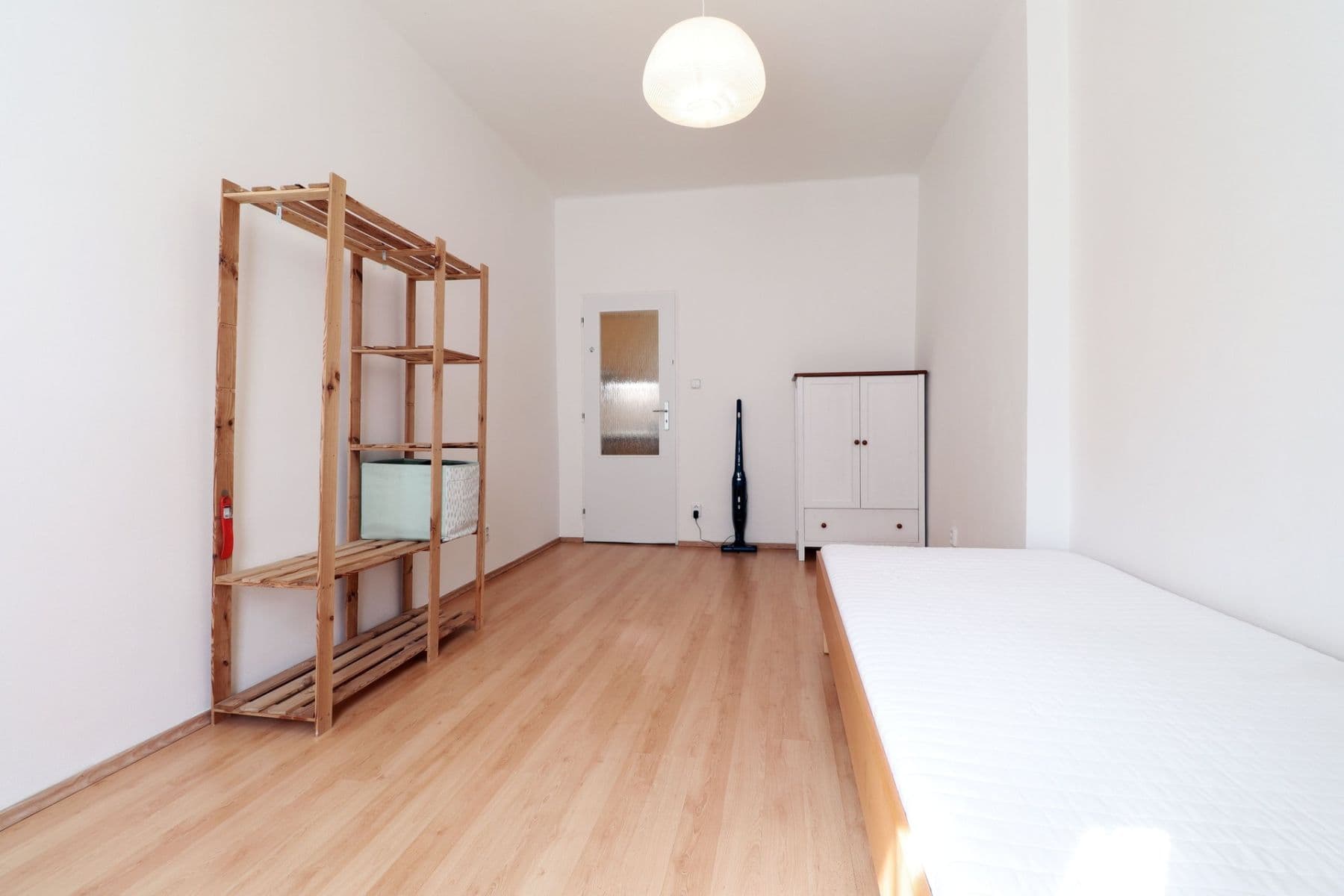 1 bedroom with open-plan kitchen flat to rent, 40 m², Buchovcova, Prague, Prague 1 bedroom with open-plan kitchen flat to rent, 40 m², Buchovcova, Prague, Prague