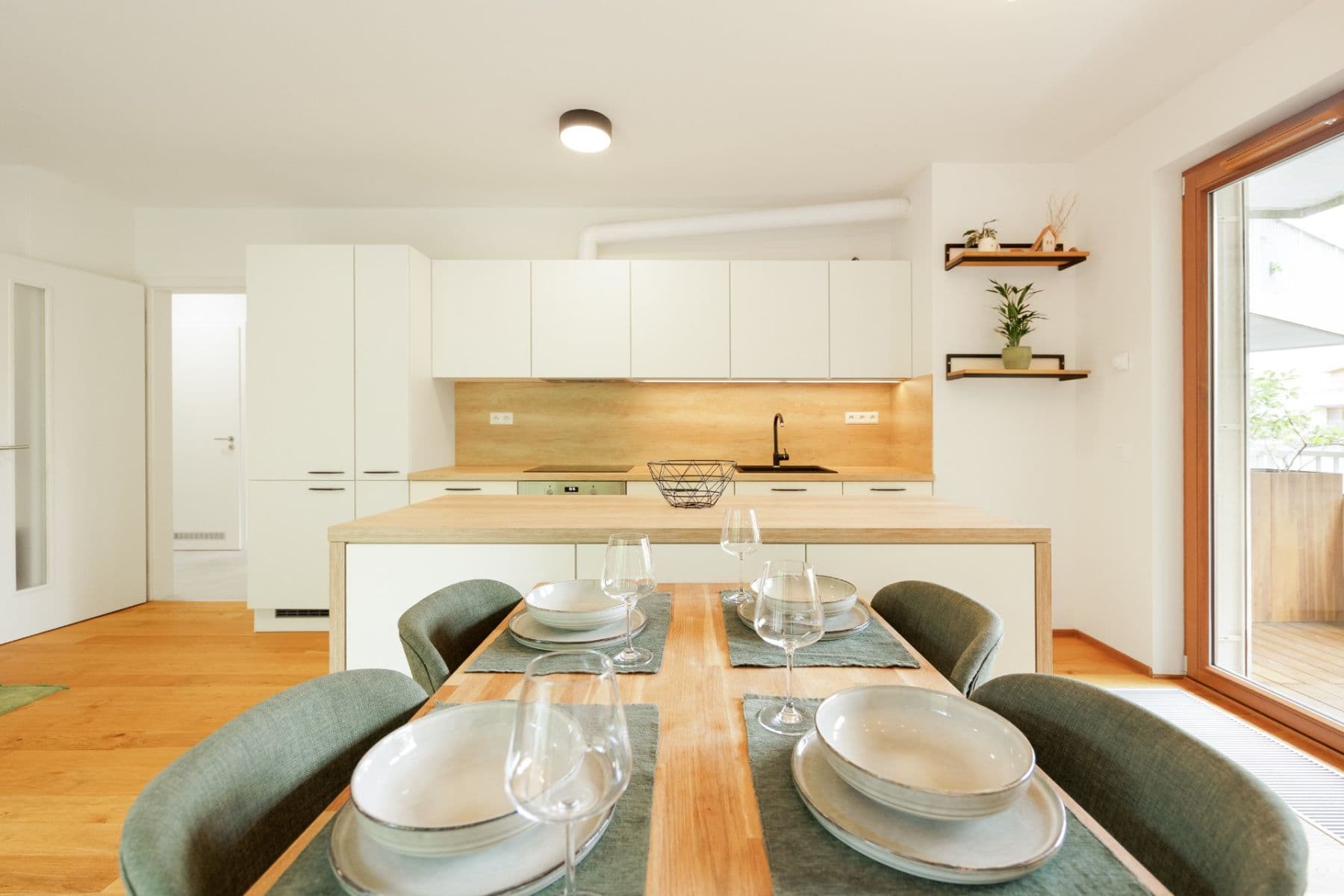 2 bedroom with open-plan kitchen flat to rent, 83 m², Naskové, Prague, Prague 2 bedroom with open-plan kitchen flat to rent, 83 m², Naskové, Prague, Prague