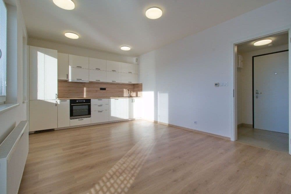 Studio flat to rent, 30 m², Kbelská, Prague, Prague Studio flat to rent, 30 m², Kbelská, Prague, Prague