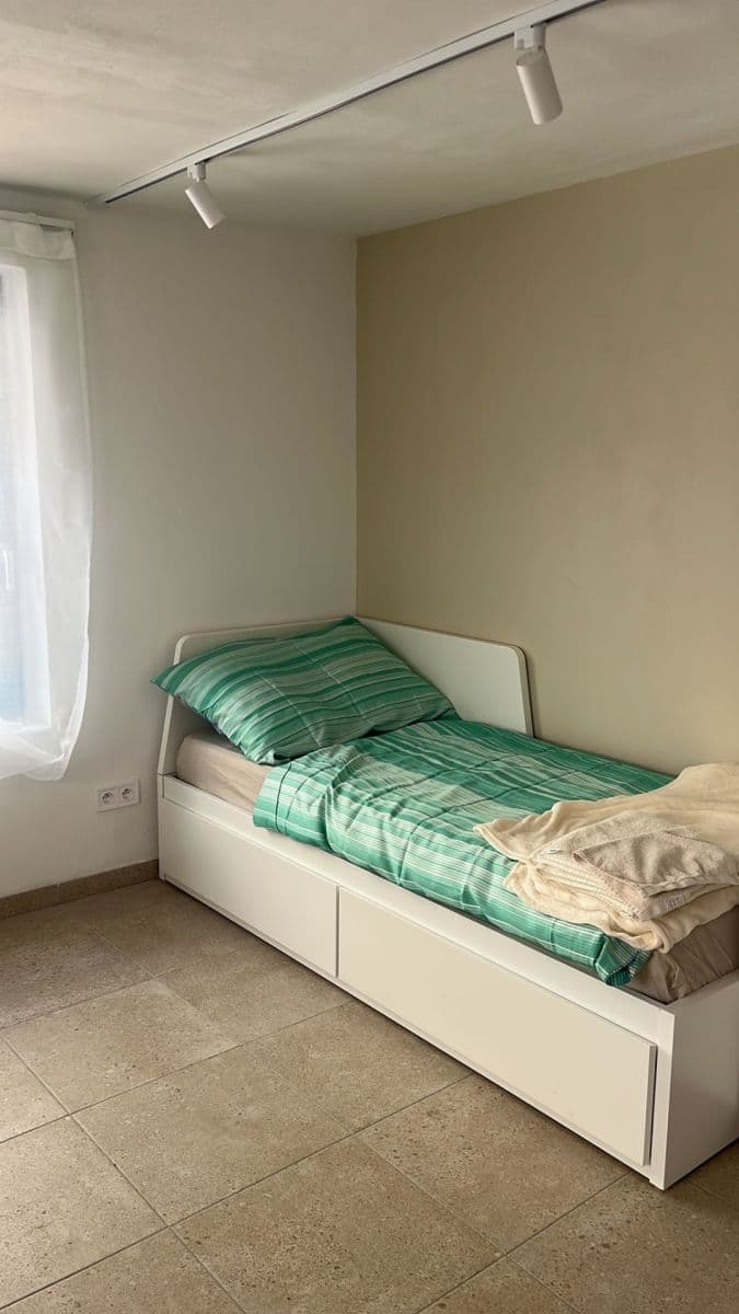 Studio flat to rent, 25 m², Československé armády, Slavkov u Brna, Jihomoravský Region Studio flat to rent, 25 m², Československé armády, Slavkov u Brna, Jihomoravský Region
