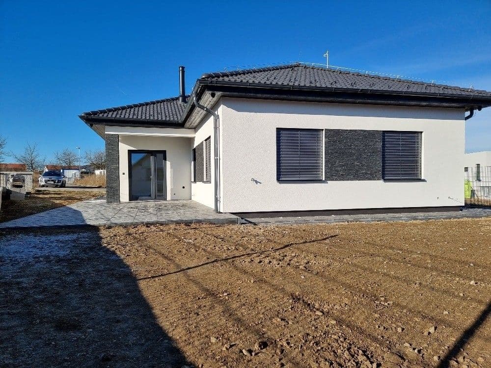house for sale, 91 m², U Stadionu, Slaný, Středočeský Region house for sale, 91 m², U Stadionu, Slaný, Středočeský Region