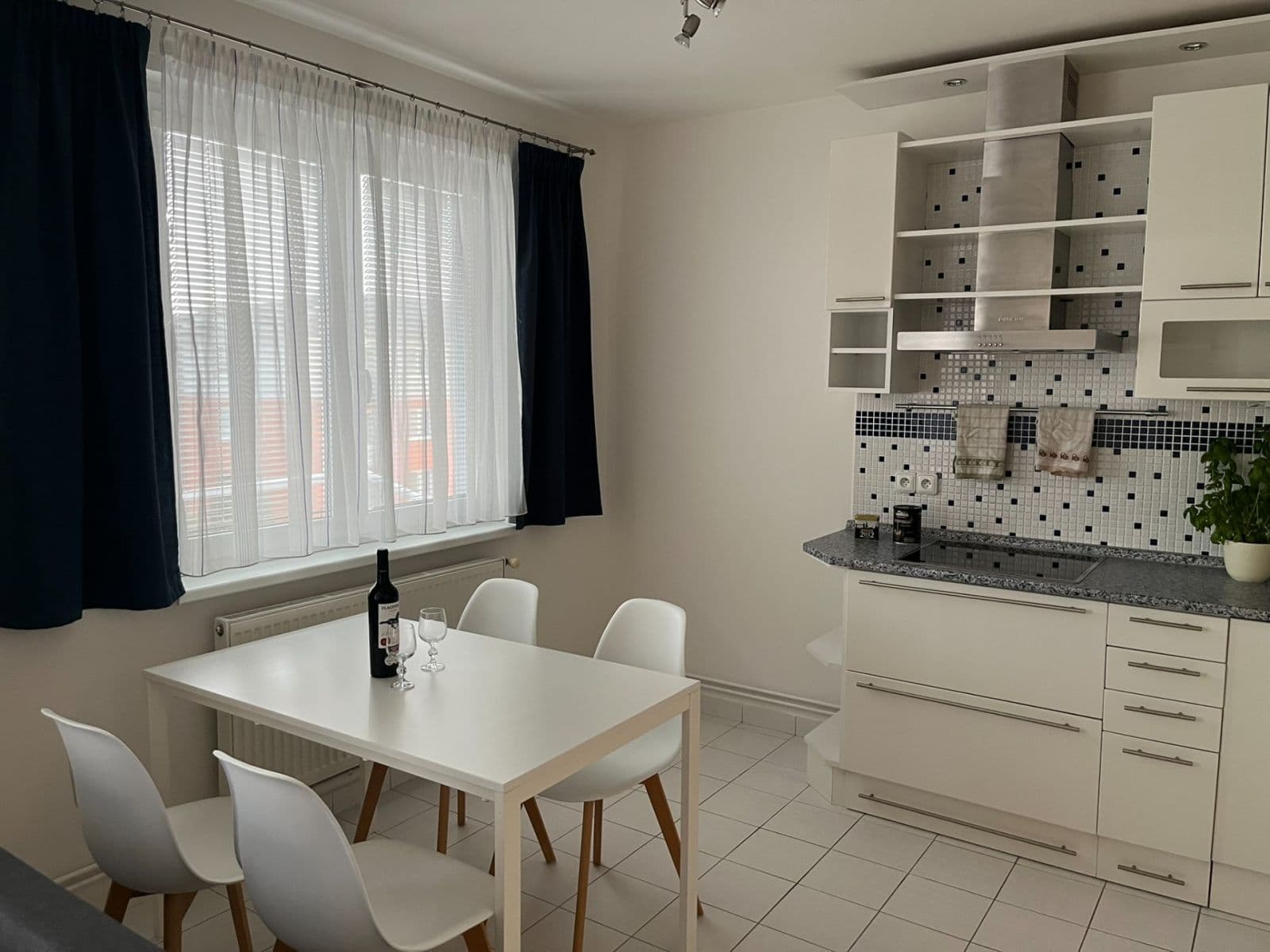 1 bedroom with open-plan kitchen flat to rent, 49 m², Dandova, Prague, Prague 1 bedroom with open-plan kitchen flat to rent, 49 m², Dandova, Prague, Prague