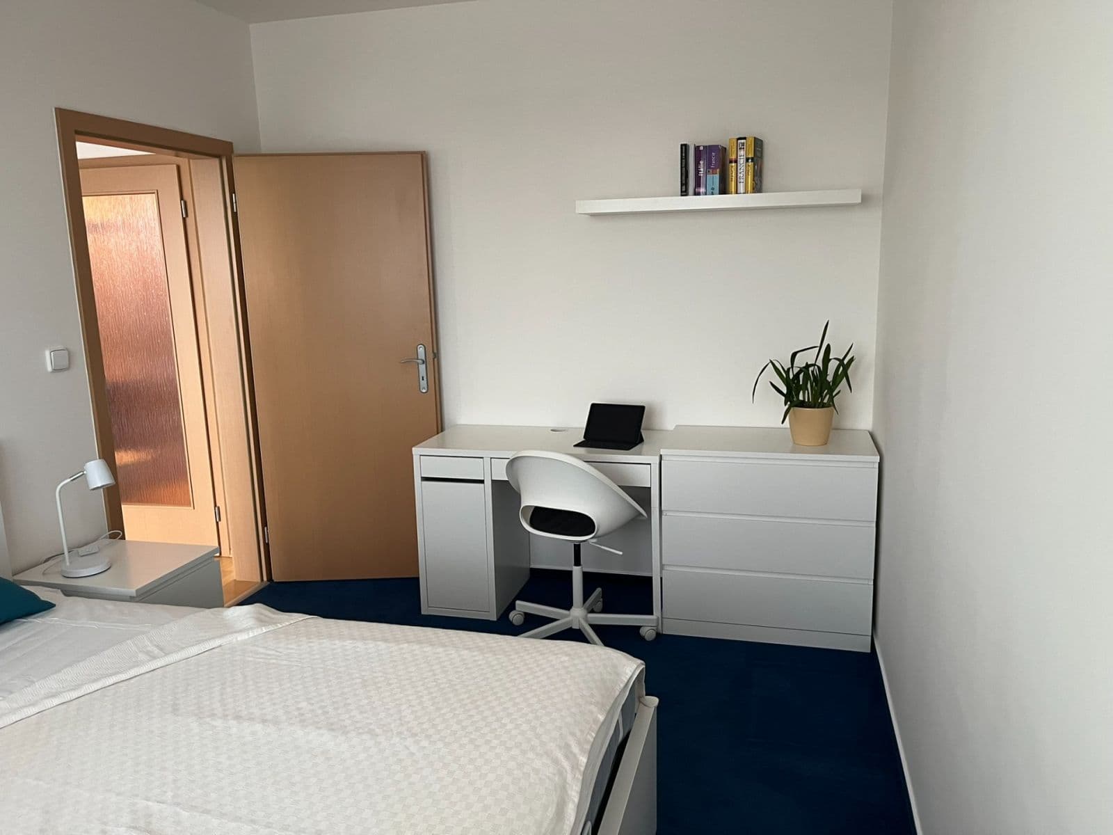 1 bedroom with open-plan kitchen flat to rent, 49 m², Dandova, Prague, Prague 1 bedroom with open-plan kitchen flat to rent, 49 m², Dandova, Prague, Prague