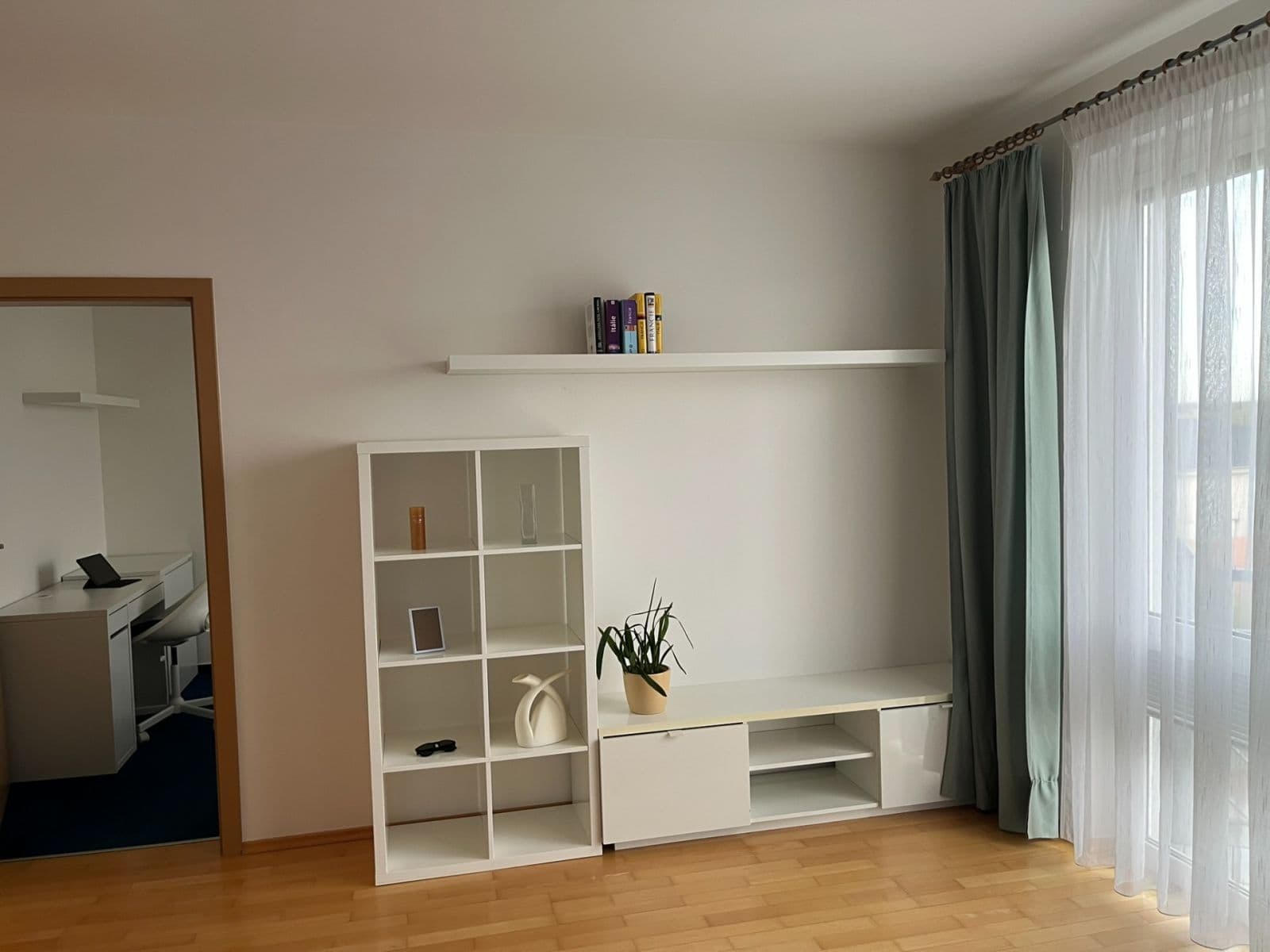 1 bedroom with open-plan kitchen flat to rent, 49 m², Dandova, Prague, Prague 1 bedroom with open-plan kitchen flat to rent, 49 m², Dandova, Prague, Prague