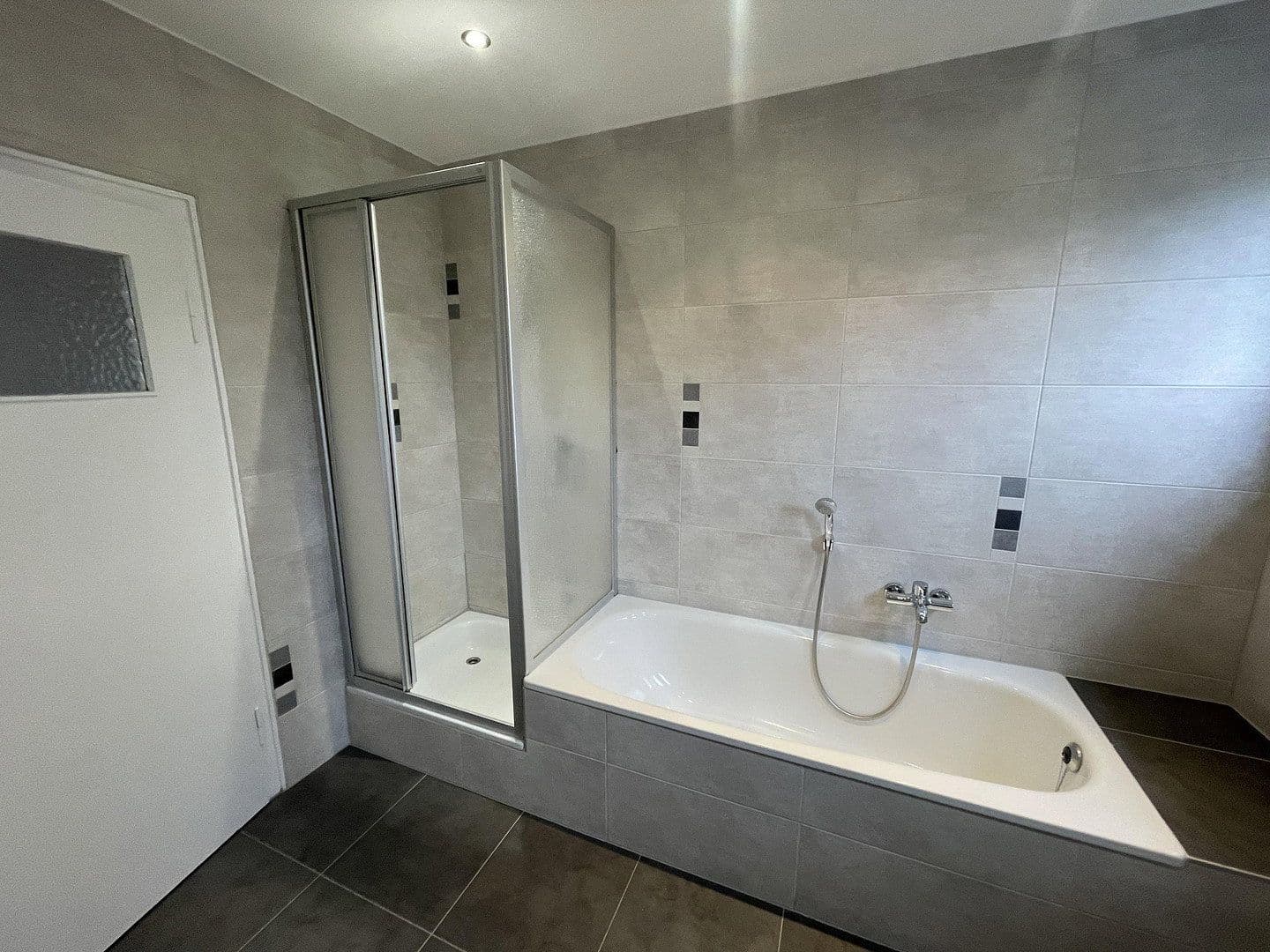 6 bedroom flat for sale, 103 m², Lerchesflurweg 39, Saarbrücken, Saarland 6 bedroom flat for sale, 103 m², Lerchesflurweg 39, Saarbrücken, Saarland