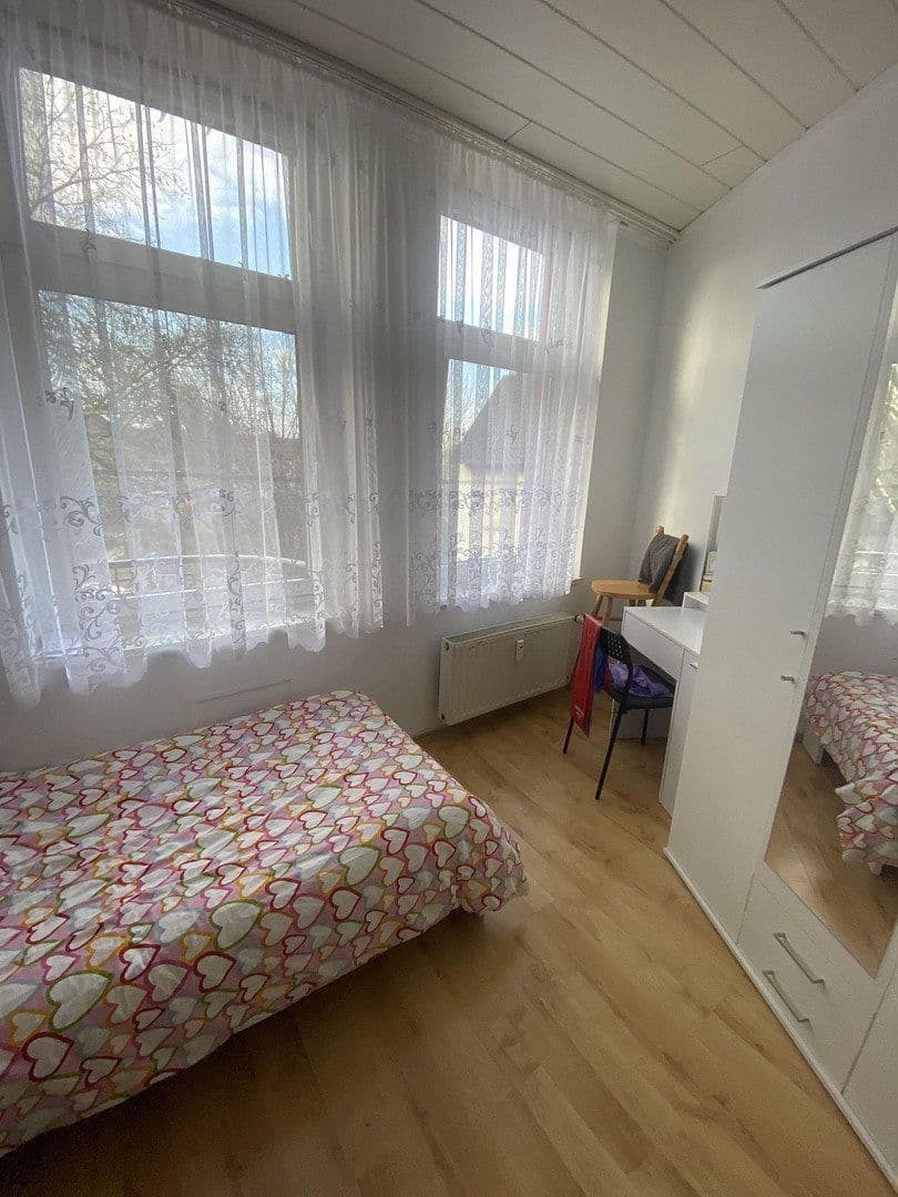 2 bedroom with open-plan kitchen flat for sale, 99 m², Essen, North Rhine-Westphalia 2 bedroom with open-plan kitchen flat for sale, 99 m², Essen, North Rhine-Westphalia